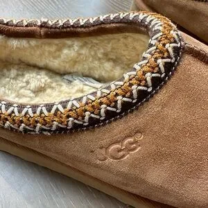 Men\'s UGG Brown Suede Loafers with Shearling Lining Size 8 UGG MENS ASCOT BROWN SUEDE SHERPA FUR LINED MOCCASIN LOAFER  main image 3